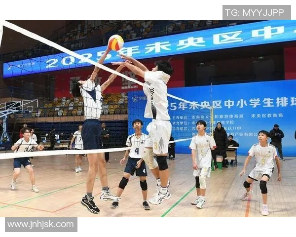 西安排球队状态揭秘：排球巨献背后的故事与挑战